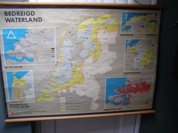 landkaart Bedreigd Waterland 1963 over plannen en gevaar beschikbaar voor biedingen