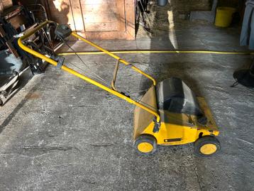 Elektrische Verticuteermachine - Weinig Gebruikt beschikbaar voor biedingen