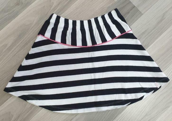 Esprit zwart-wit gestreept rok, maat 116 - 122 Nieuwstaat, Kinderen en Baby's, Kinderkleding | Maat 116, Zo goed als nieuw, Meisje