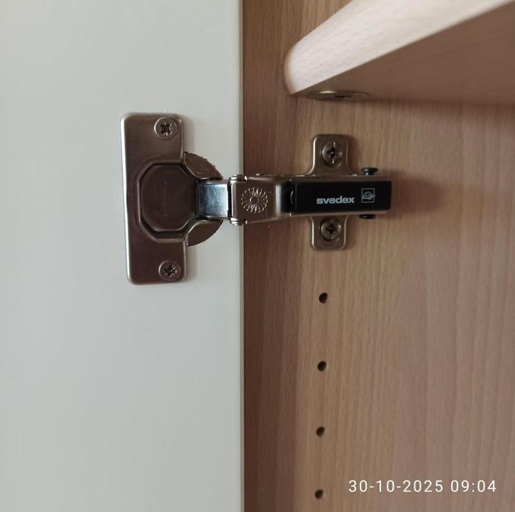 Kledingkast, Huis en Inrichting, Kasten | Kledingkasten, Gebruikt, 200 cm of meer, 200 cm of meer, 50 tot 75 cm, Met deur(en)