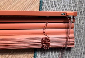 Luxaflex Jaloezie 25mm Aluminium Terra 127x131.5cm beschikbaar voor biedingen