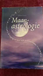 Maan astrologie, Astrologie, Ophalen of Verzenden, Zo goed als nieuw