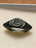 Oud-Romeinse ring | Alexander III de Grote | 100-300 n. Chr., Overige materialen, Gebruikt, Bruin, Heer