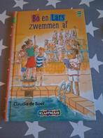 boek claudia de boer - bo en lars zwemmen af - avi M4, Boeken, Ophalen of Verzenden, Gelezen
