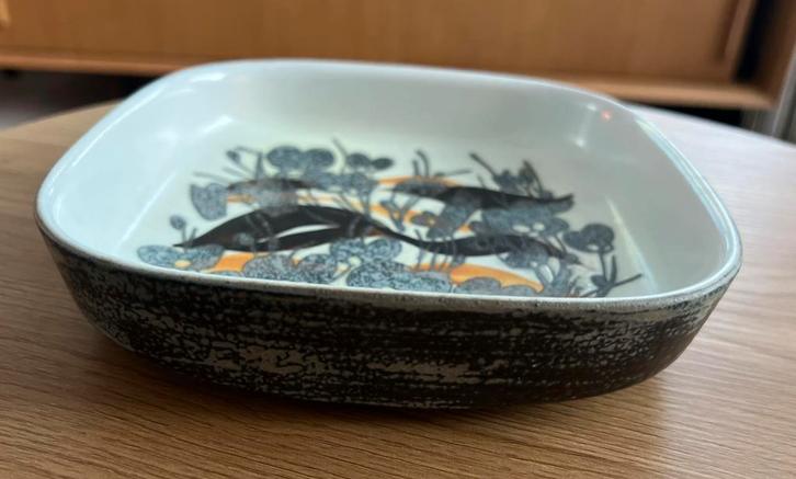 Vintage schaal Royal Copenhagen Denmark ivan Weiss, Antiek en Kunst, Antiek | Schalen, Ophalen of Verzenden