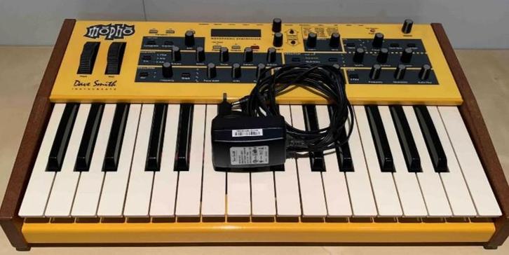 Dave Smith Mopho Analoge Synthesizer, Muziek en Instrumenten, Synthesizers, Gebruikt, Overige aantallen, Overige merken, Ophalen of Verzenden