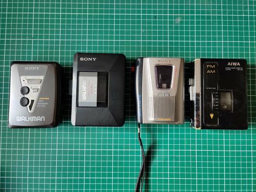 4x walkman (sony en aiwa), Audio, Tv en Foto, Walkmans, Discmans en Minidiscspelers, Walkman, Ophalen of Verzenden