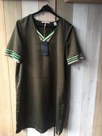 Nieuw! Maison Scotch jurk v-hals groen mt M, Kleding | Dames, Jurken, Nieuw, Groen, Maat 38/40 (M), Ophalen of Verzenden