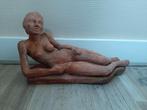 Beeld van klei vrouwelijk naakt, Antiek en Kunst, Ophalen of Verzenden