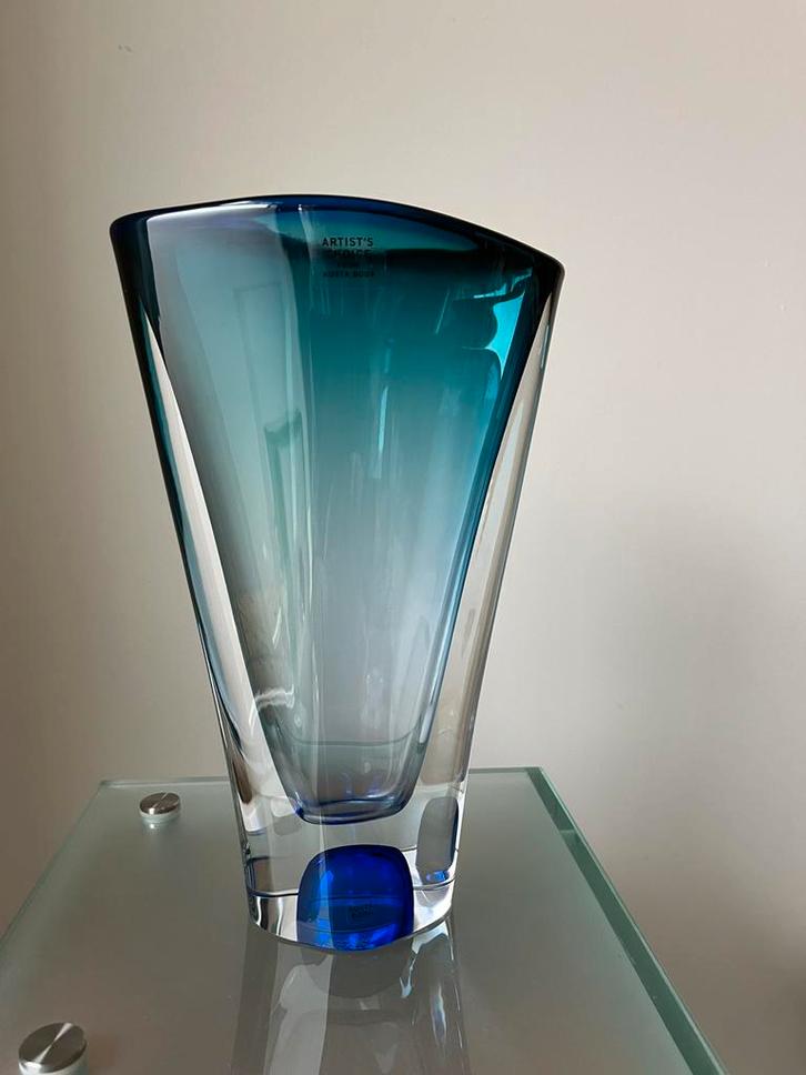 Vaas ‘Vision’, Goran Warff, Kosta Boda., Antiek en Kunst, Antiek | Glas en Kristal, Ophalen of Verzenden