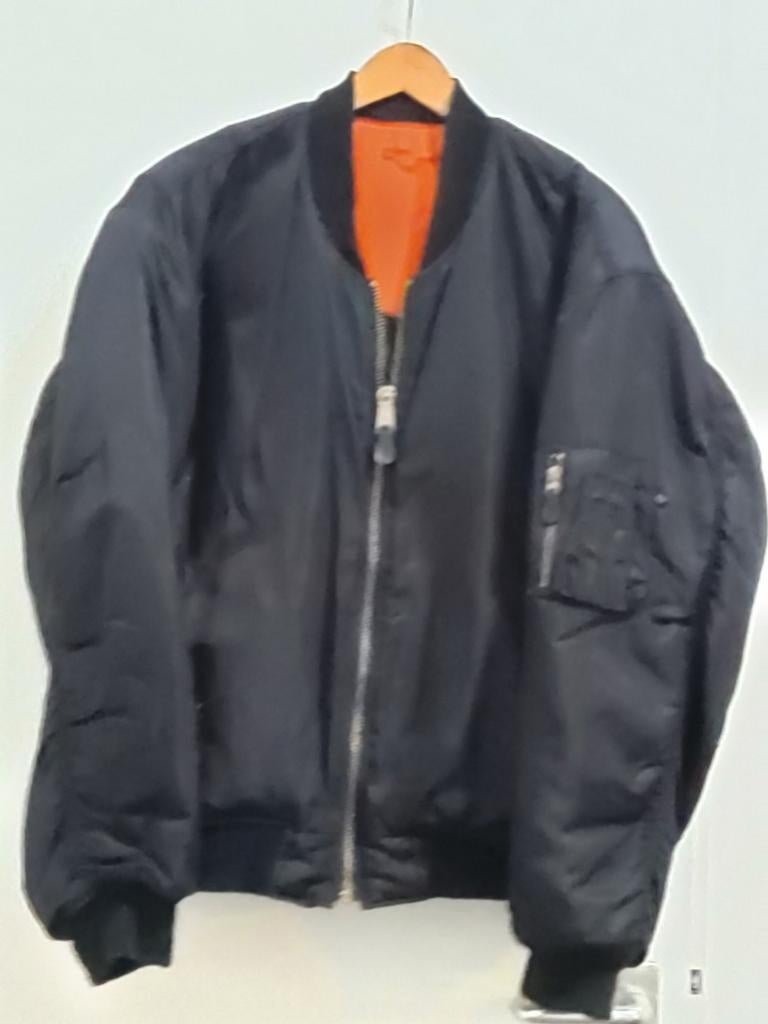 Bomberjack zwart, maat XL, Ophalen, Zo goed als nieuw, Maat 56/58 (XL), Zwart