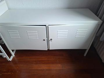 Locker kastje beschikbaar voor biedingen