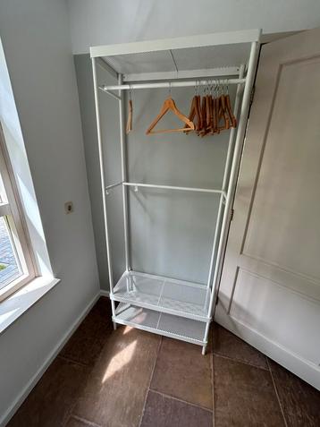 Mackapar kapstok met schoenenrek van Ikea