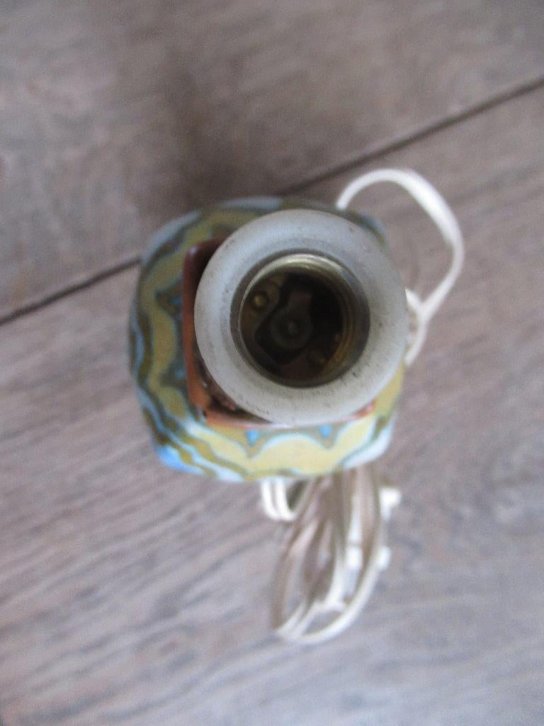 klein oud schemerlampenvoetje ( Plateel Gouda), Ophalen of Verzenden