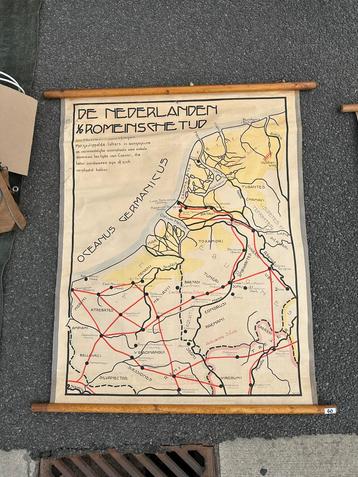 6 antieke schoolplaten beschikbaar voor biedingen
