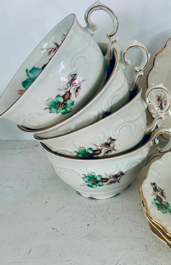 4 Kopjes en schotels uit grootmoederstijd, Antiek en Kunst, Antiek | Servies los, Ophalen of Verzenden