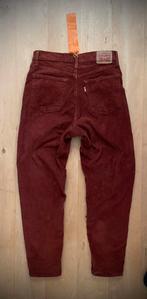 Levi’s Levi High Waist Mom jeans corduroy rood W30 L29, Ophalen of Verzenden, Zo goed als nieuw, Overige kleuren, W30 - W32 (confectie 38/40)