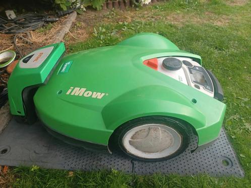 Imow 632p robotmaaier, Tuin en Terras, Grasmaaiers, Zo goed als nieuw, Cirkelmaaier, Ophalen