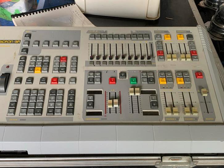 Micron 3A Lichttafel Compleet in Flightcase, Muziek en Instrumenten, Licht en Laser, Gebruikt, Licht, Ophalen of Verzenden
