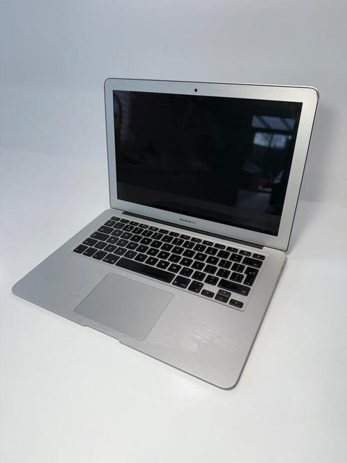 DIRECT OPHALEN! Macbook air 13 inch + vernieuwd moederbord, Computers en Software, Apple Macbooks, Gebruikt, 13 inch, Minder dan 2 Ghz
