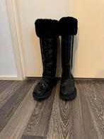 Ugg limited edition maat 39, Kleding | Dames, Schoenen, Hoge laarzen, UGG, Zwart, Ophalen of Verzenden