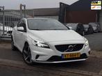 Volvo V40 1.5 T2 R-Design | Panoramadak | Half leder | LED |, Lichtsensor, 4 cilinders, 700 kg, Origineel Nederlands