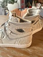Nike Jordan 1 Zoom Air CMFT Grey Suede Metallic sneaker mt41, Ophalen, Gebruikt, Schoenen