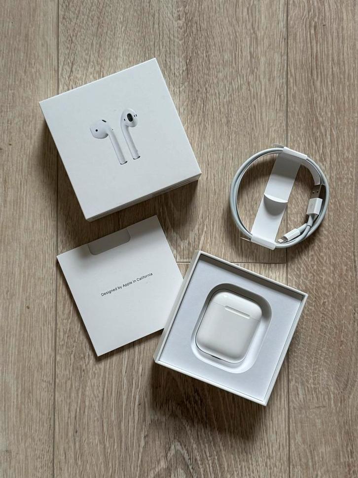 Apple AirPods - Zo goed als nieuw!, Audio, Tv en Foto, Koptelefoons, Zo goed als nieuw, Overige merken, Draadloos, Ophalen of Verzenden