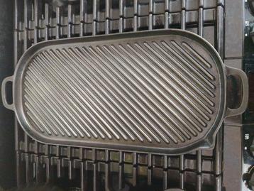 Zware langwerpige gietijzeren grillpan  beschikbaar voor biedingen