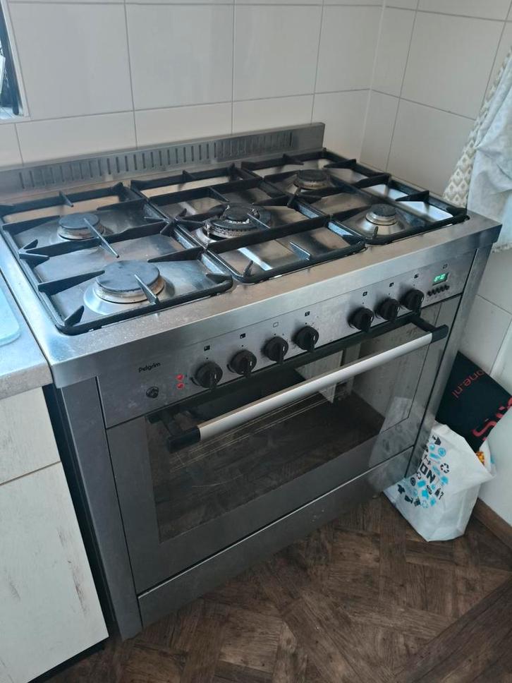 Pelgrim gasfornuis met oven !!, Witgoed en Apparatuur, Fornuizen, Gebruikt, Vrijstaand, Gas, 5 kookzones of meer, 90 tot 95 cm