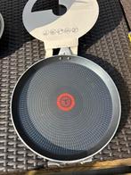 Tegal koekenpan, Huis en Inrichting, Keuken | Potten en Pannen, Ophalen of Verzenden, Zo goed als nieuw, Rvs, Koekenpan of Braadpan