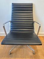2x Vitra Eames EA 116 lounge stoel - zwart leer - chroom, Twee, Zwart, Ophalen of Verzenden, Zo goed als nieuw