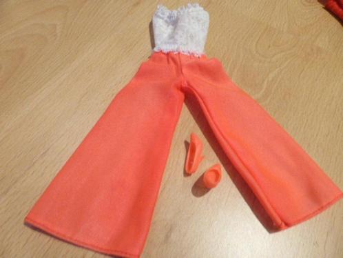 Barbie Vintage, Verzamelen, Poppen, Zo goed als nieuw, Kleertjes, Verzenden
