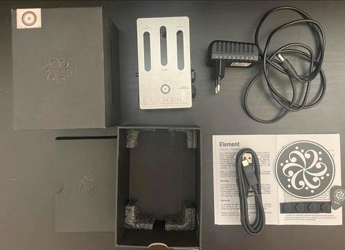 Darkglass Element, met adapter in originele verpakking, Audio, Tv en Foto, Professionele Audio-, Tv- en Video-apparatuur, Zo goed als nieuw