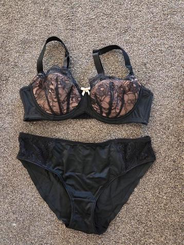 Lingerieset 80c broekje m Miriale nieuw kleur zwart beige beschikbaar voor biedingen