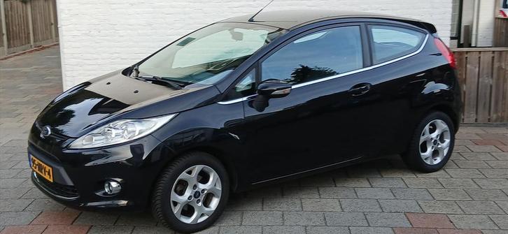 FORD Fiesta 1.2 3drs titaan airco 96000 km, Auto's, Ford, Te koop, Fiësta, ABS, Airbags, Airconditioning, Boordcomputer, Centrale vergrendeling