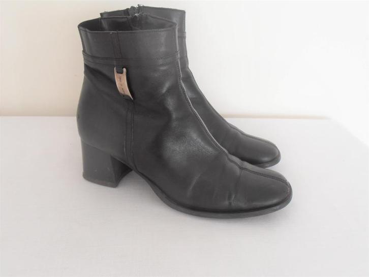 Made in Italy - prachtige zwarte leren enkel laarzen - 39, Kleding | Dames, Schoenen, Zo goed als nieuw, Lage of Enkellaarzen