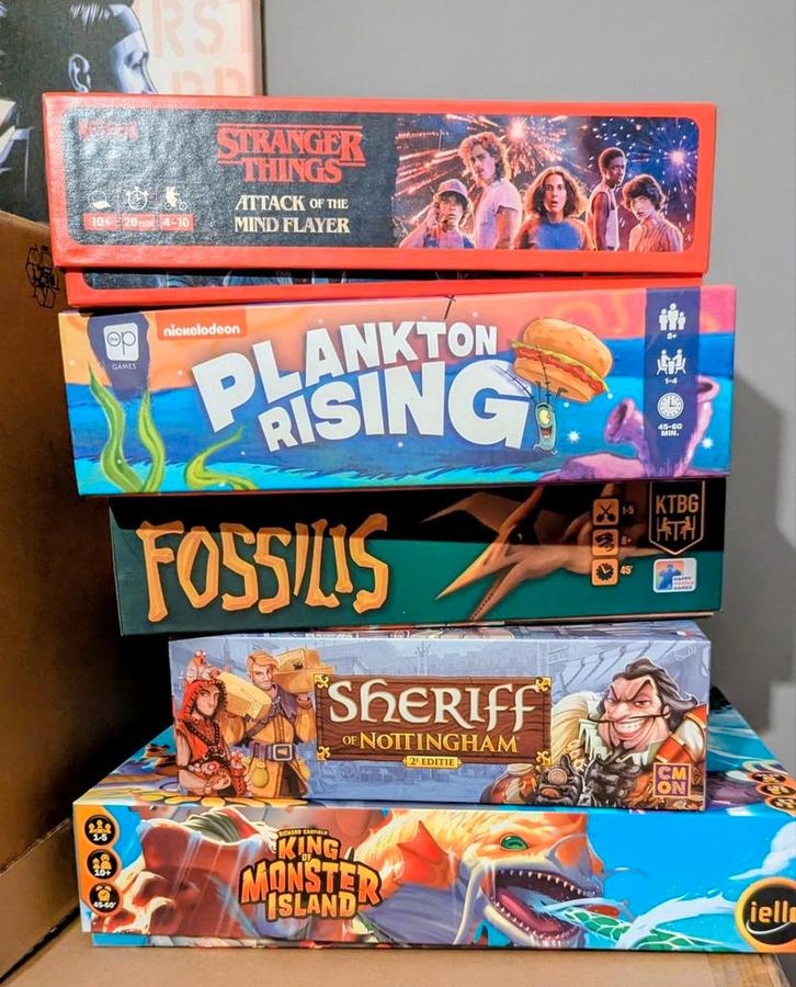Bordspellen Fossilis sheriff of Nottingham king of tokyo, Hobby en Vrije tijd, Gezelschapsspellen | Bordspellen, Zo goed als nieuw