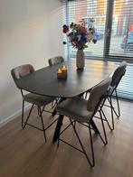 Tafel met 4 stoelen - 3 jaar oud, Gebruikt, Overige materialen, Ophalen of Verzenden, Vier