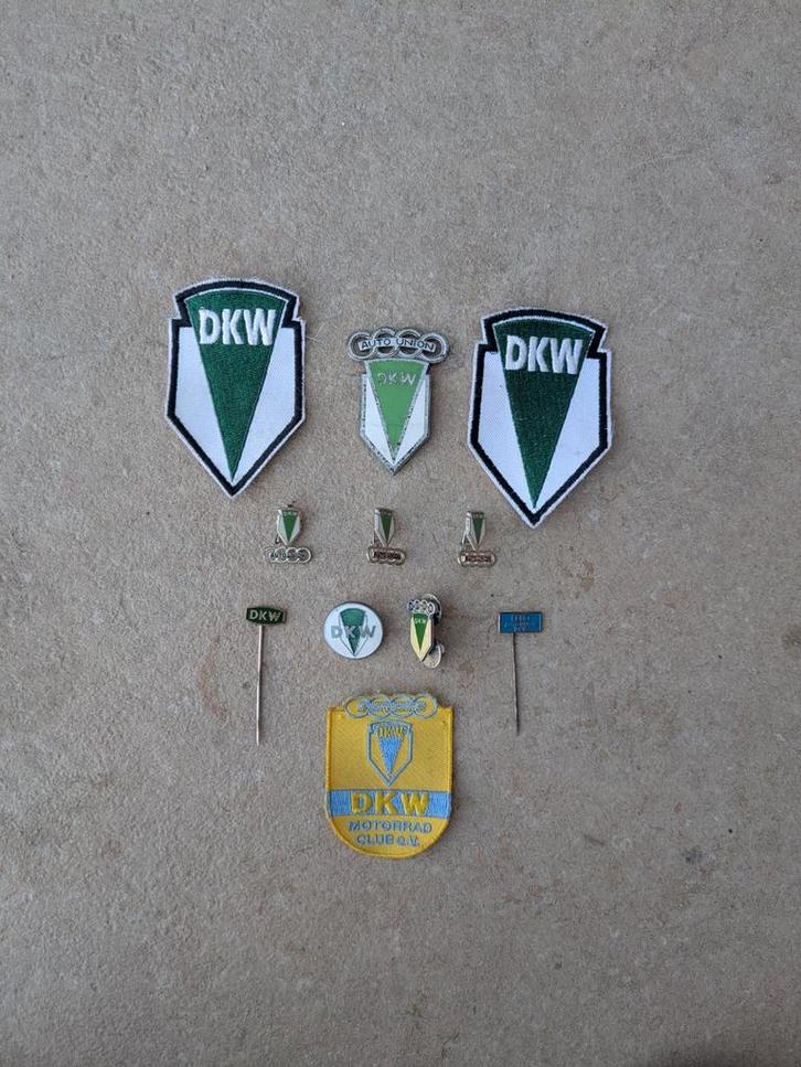 DKW / Auto Union – Vintage pins, emblemen & patches – Collec, Verzamelen, Speldjes, Pins en Buttons, Gebruikt, Speldje of Pin