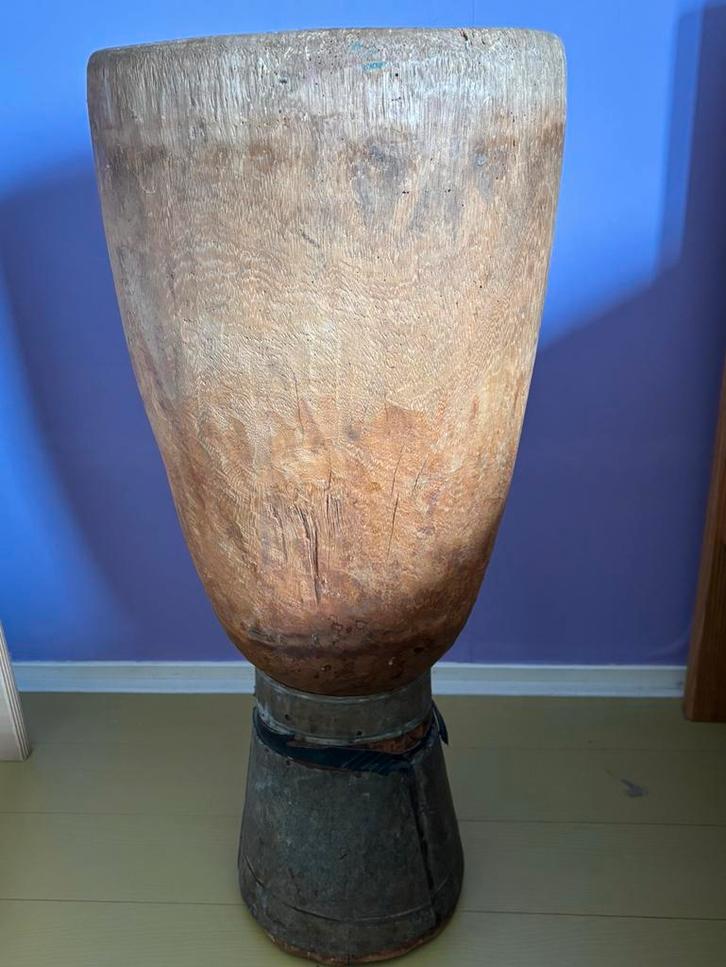 Te koop originele afrikaanse trommel uit Sierra Leone, Muziek en Instrumenten, Percussie, Gebruikt, Trommel, Ophalen