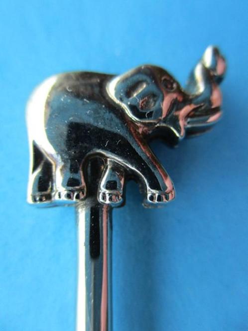 (F9469) Olifant 3D, Verzamelen, Porselein, Kristal en Bestek, Gebruikt, Bestek, Ophalen of Verzenden