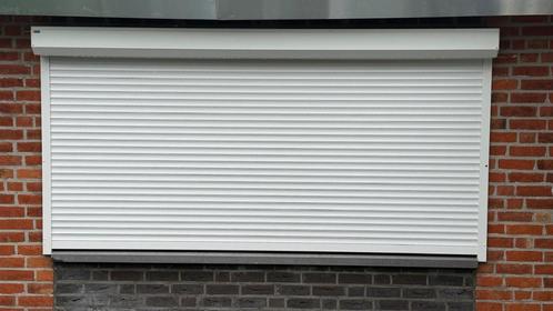 Rolluik wit elektrisch met afstandsbediening. 260 x 124 cm, Doe-het-zelf en Verbouw, Rolluiken, Gebruikt, 100 tot 150 cm, 200 cm of meer