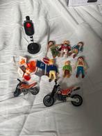 Speelset: 6 playmobil poppetjes, verkeerslicht, brommers, Kinderen en Baby's, Speelgoed | Playmobil, Ophalen of Verzenden, Zo goed als nieuw