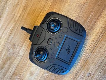 2 Stuks - RC Controller vliegtuig beschikbaar voor biedingen