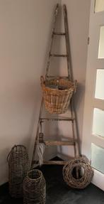 Houten hoek decoratieve ladder/ decoratie ladder / ladder, Ophalen of Verzenden, Zo goed als nieuw