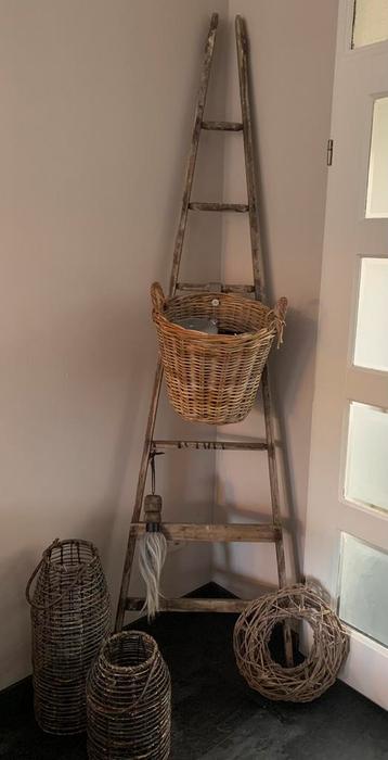 Houten hoek decoratieve ladder/ decoratie ladder / ladder beschikbaar voor biedingen