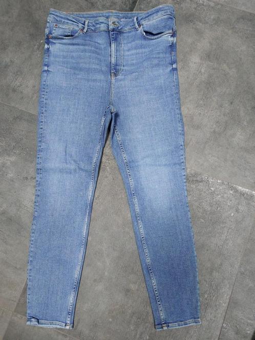zgan Jeans van H&M, maat 48, Kleding | Dames, Spijkerbroeken en Jeans, Zo goed als nieuw, Overige jeansmaten, Blauw, Ophalen of Verzenden
