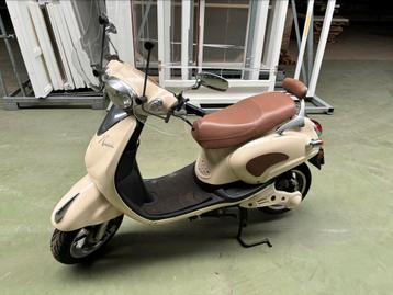 Tisong Swift electrische snorscooter  beschikbaar voor biedingen