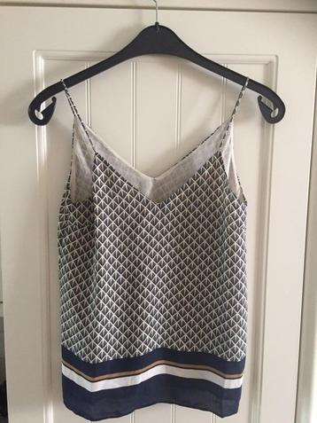 Hempje / topje small eur 34 UK 6 beschikbaar voor biedingen